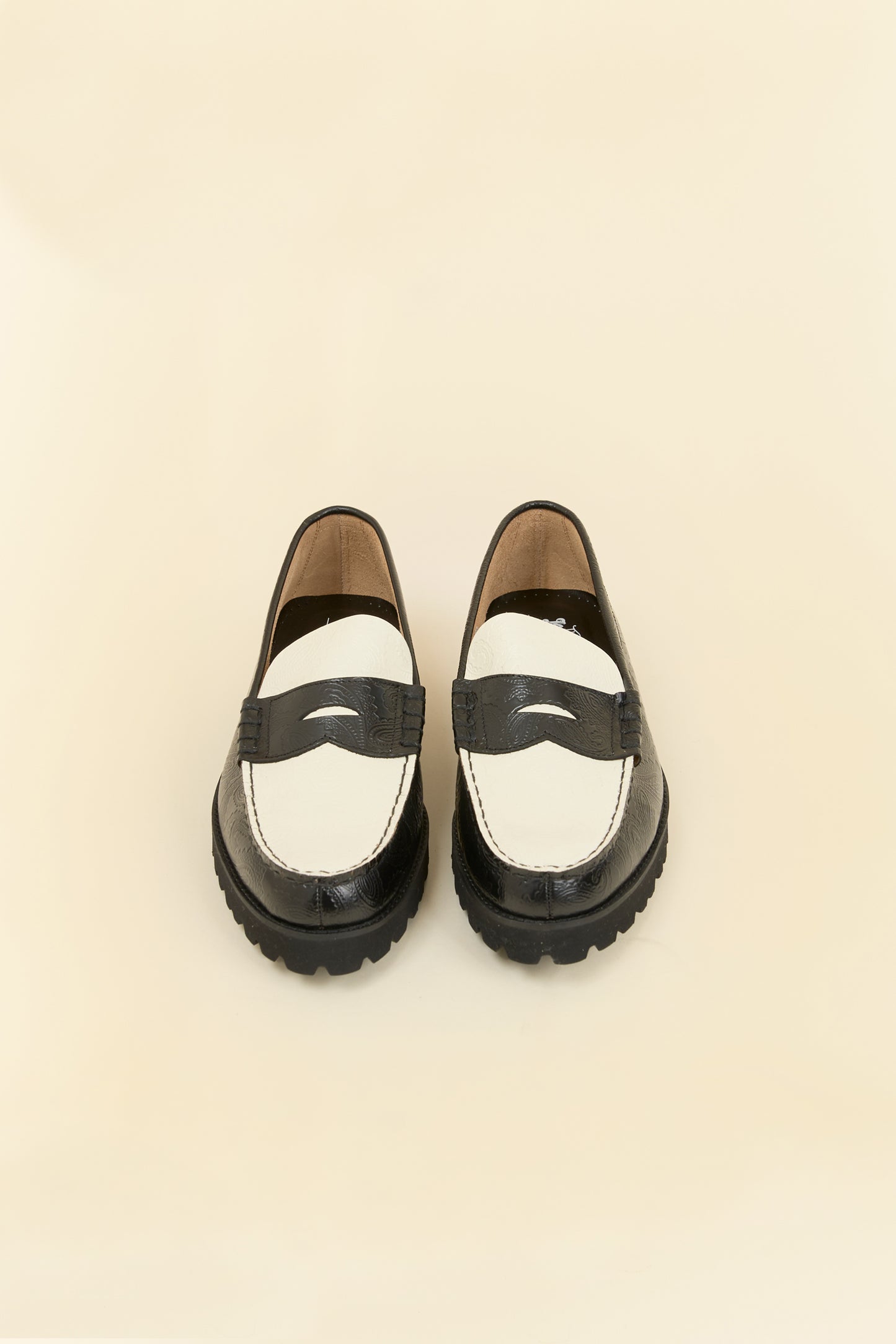 Kenford Shoes Tank Sole Loafer - Black/White Paisley