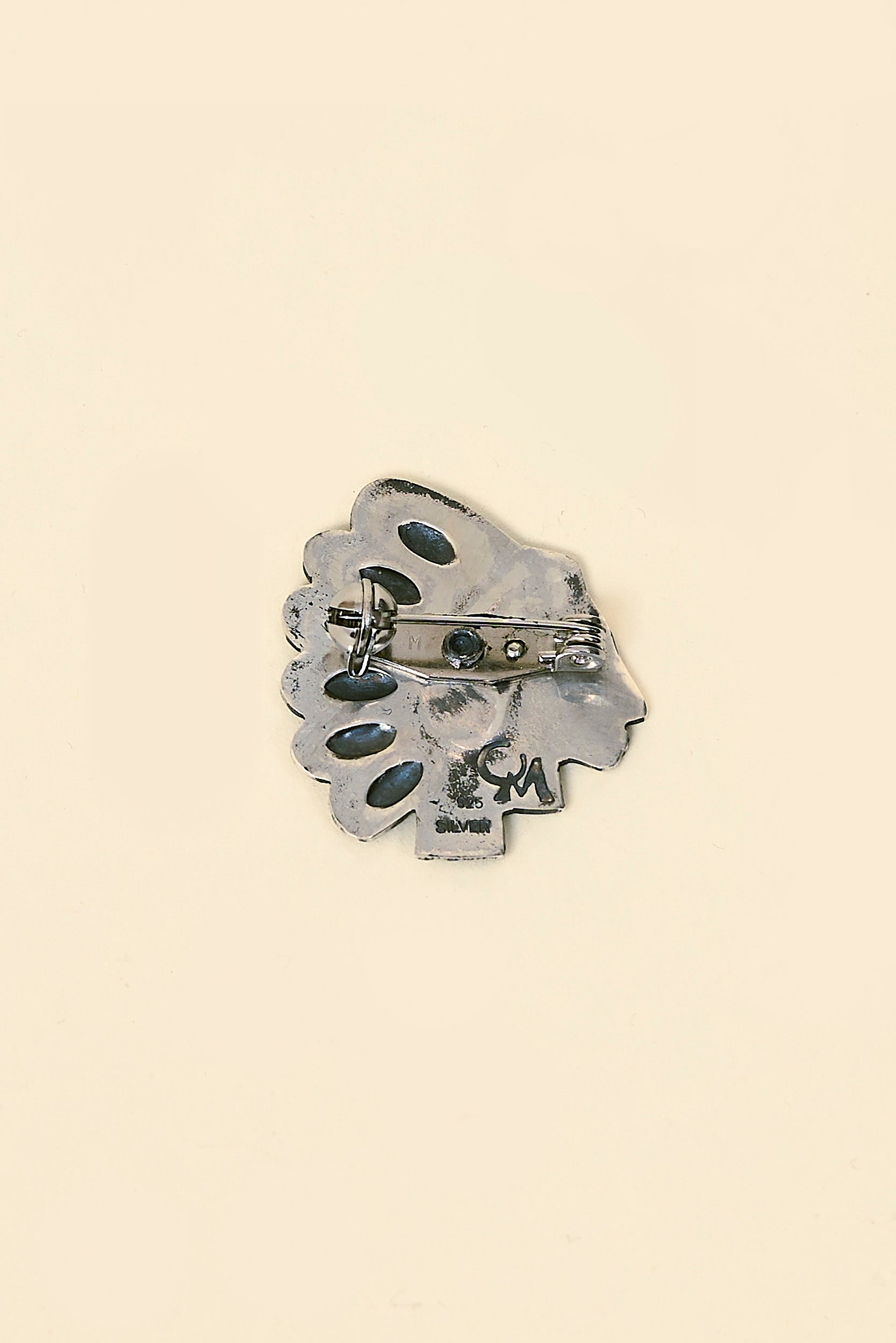 Munqa Chief Pin