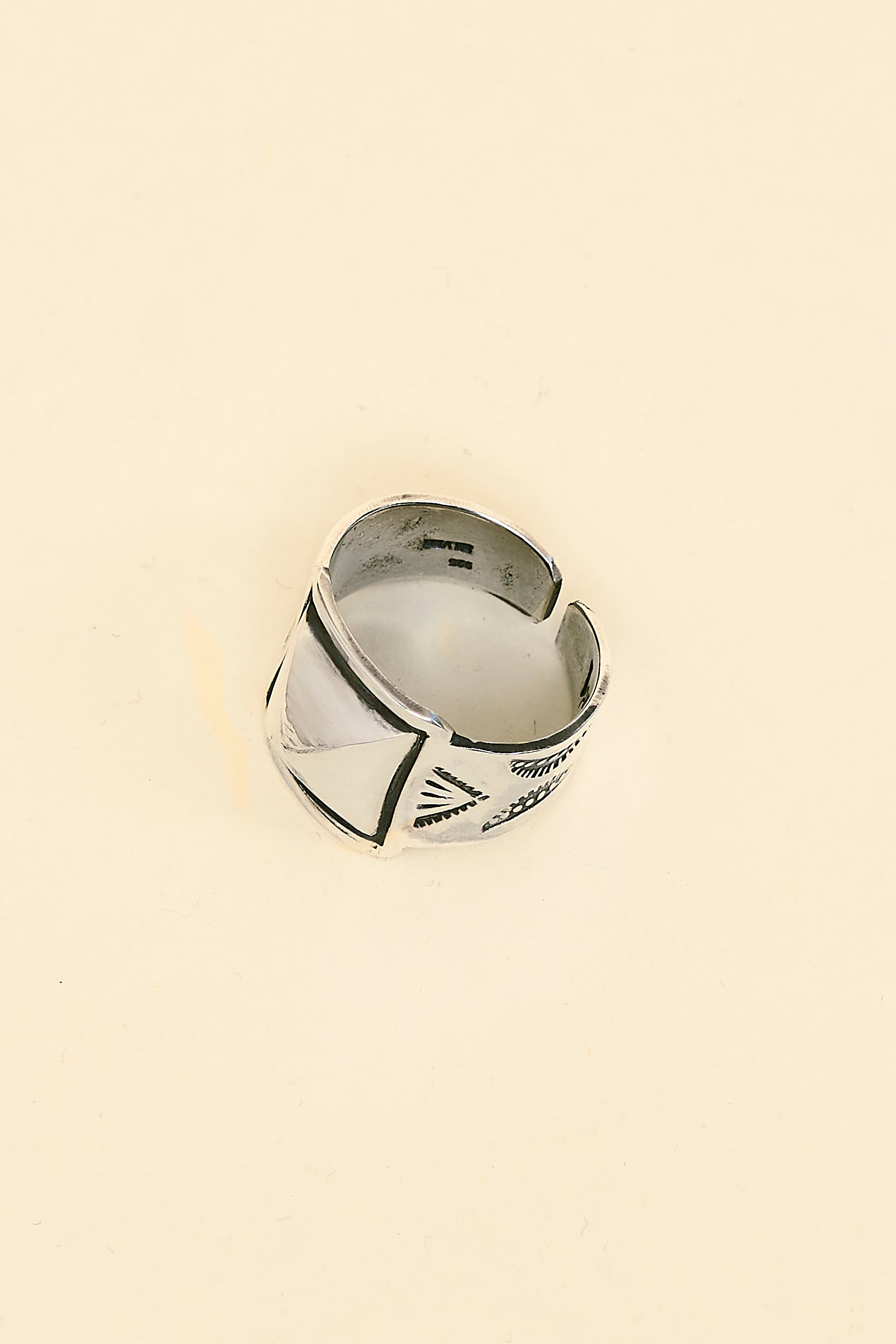 Munqa Pyramid Stud Ring