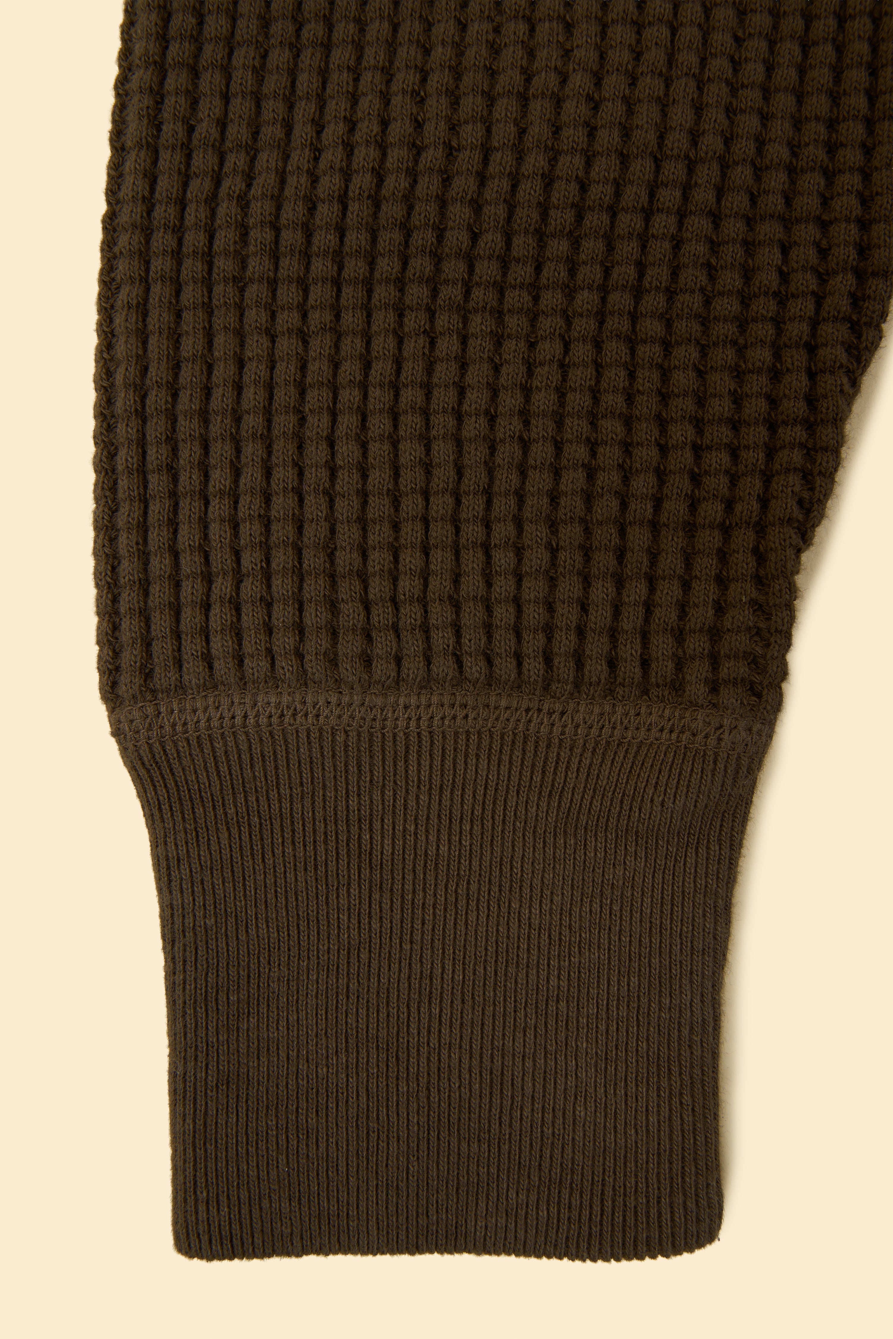UES Big Waffle Henley Neck Thermal- Brown