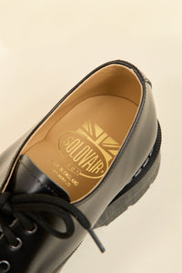 Solovair 3 Eye Gibson Shoe showing embossed made in England brand detail