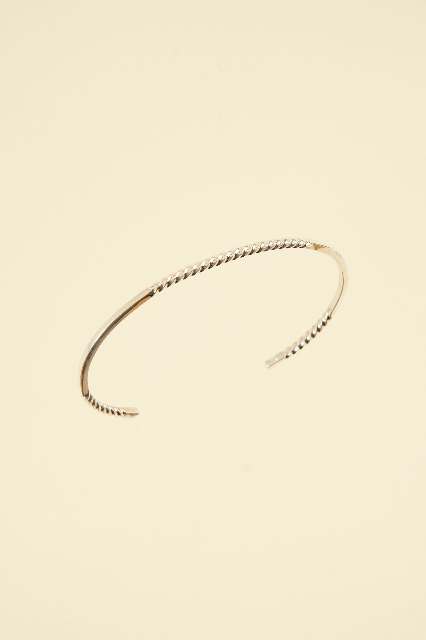 SunKu Twist Bangle - Silver [SK - 285 - 001] - SunKu 39 - URAHARA